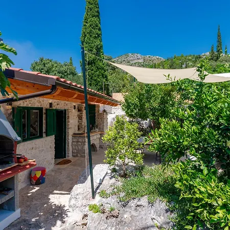 아파트 California